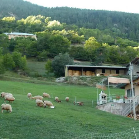 La Bergerie Apartment *